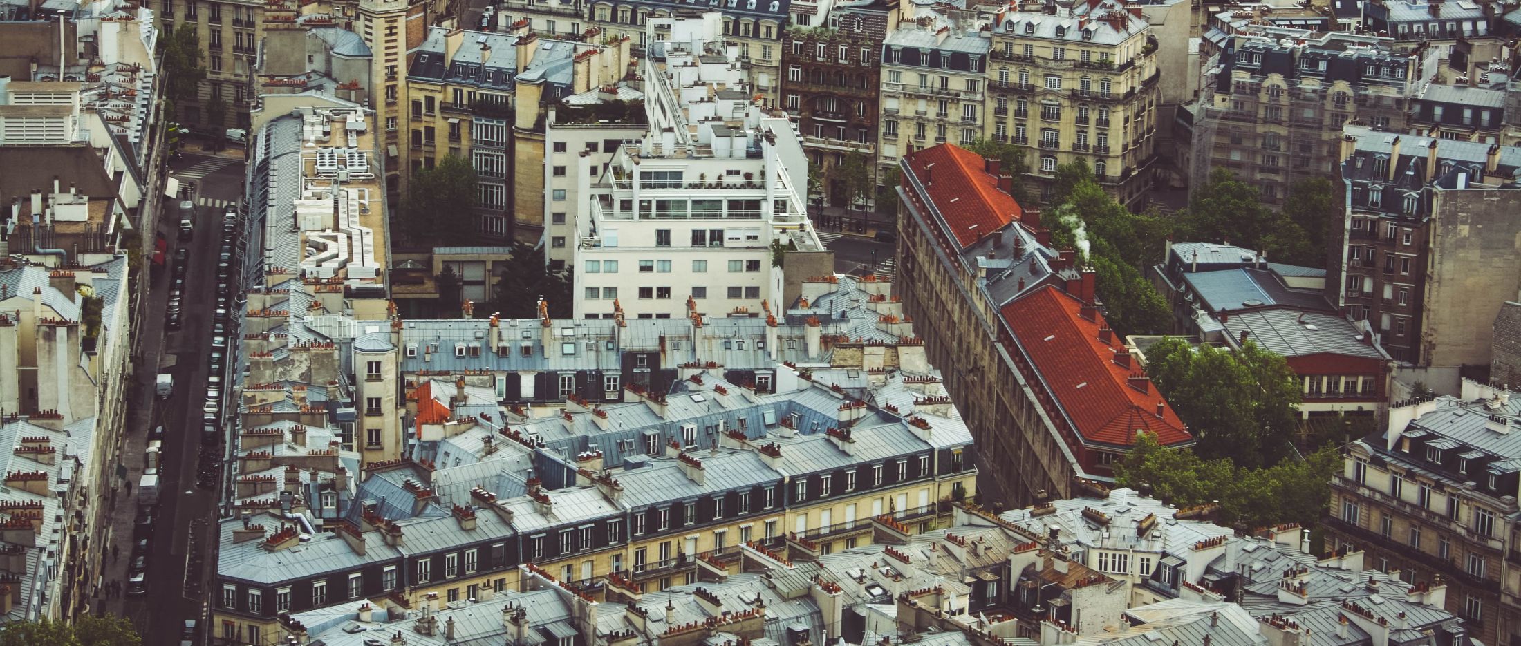 Paris Art Hotel - Surrounding