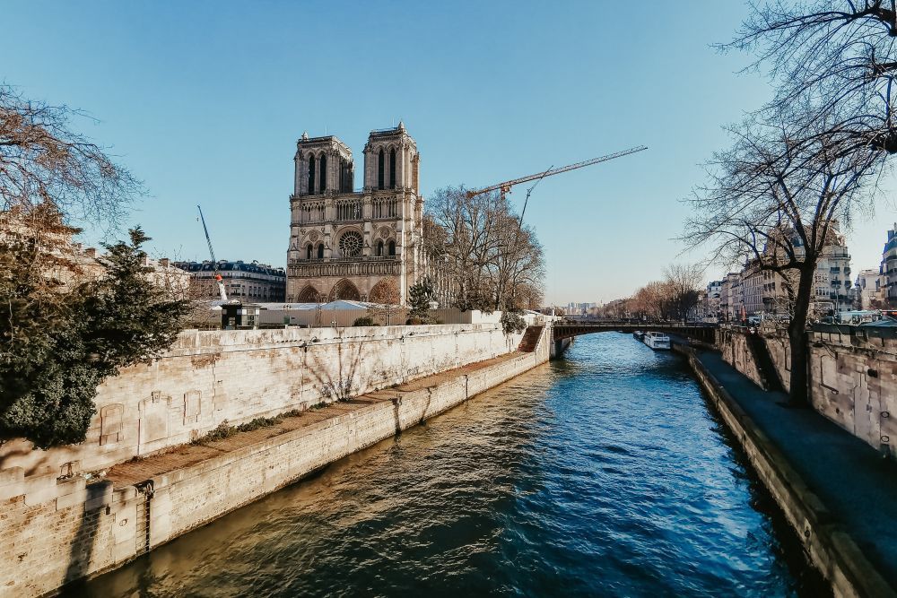 Paris Art Hotel - Arredores