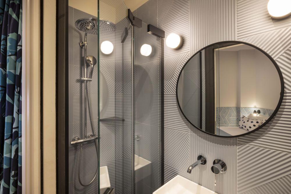 Stripe classic bathroom